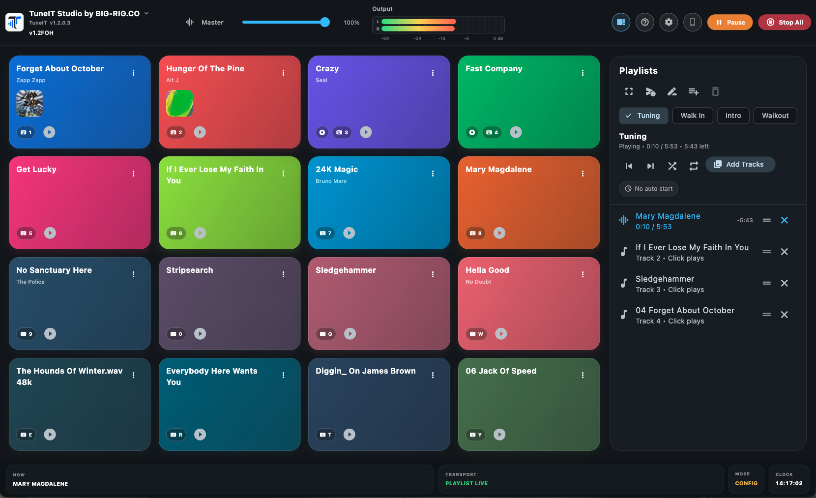 TuneIT split view showing coloured playback pads beside a playlist
